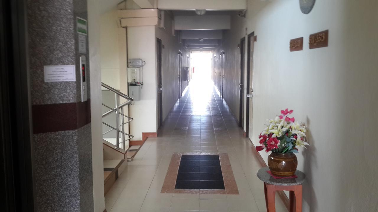 Veerasuda Condotel Ratchaburi Exterior foto