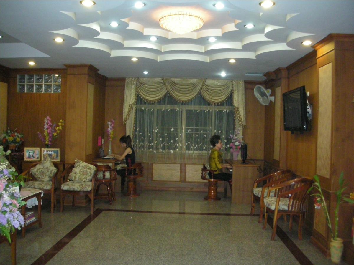 Veerasuda Condotel Ratchaburi Exterior foto